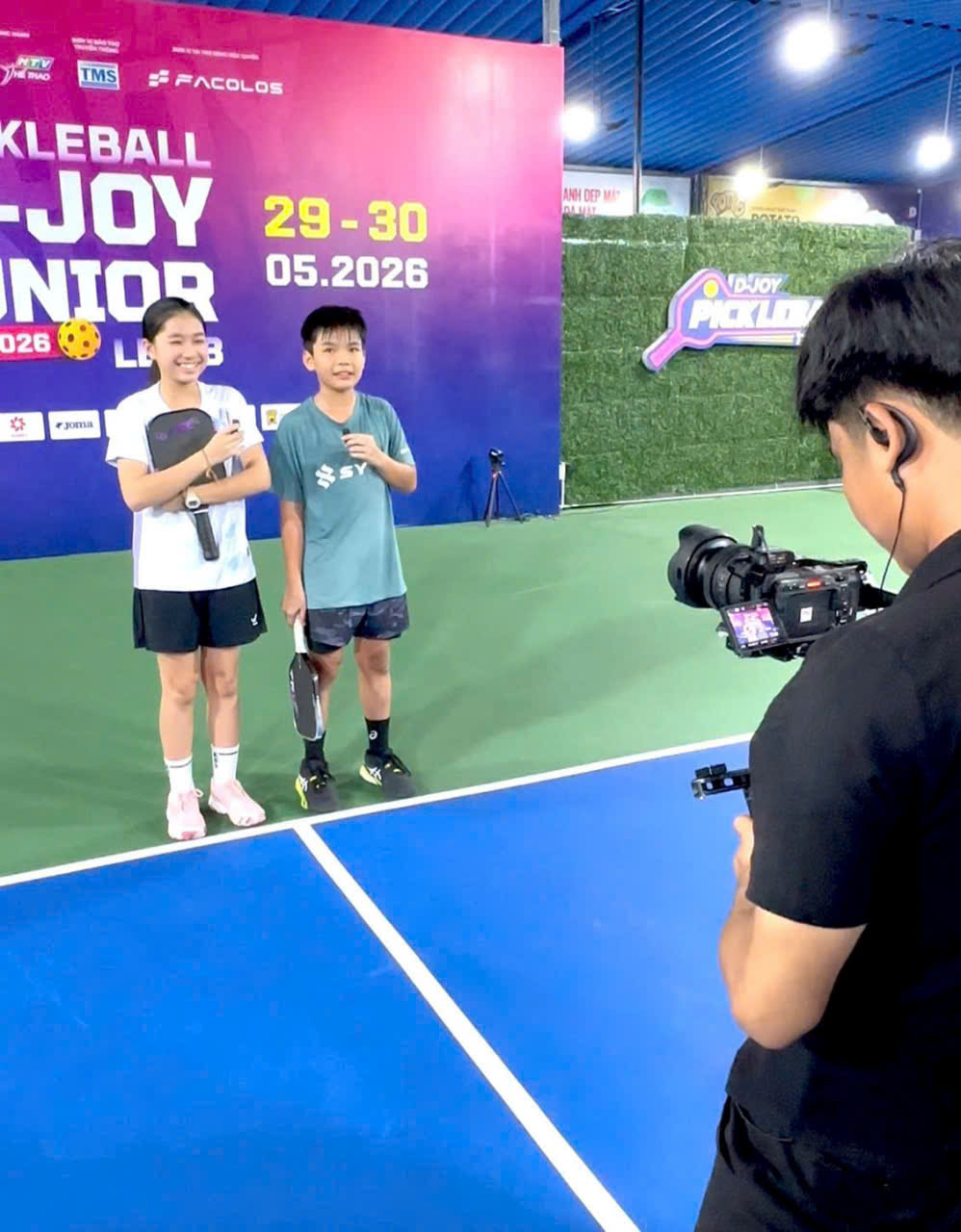 Bảo Khang được HTV phỏng vấn
